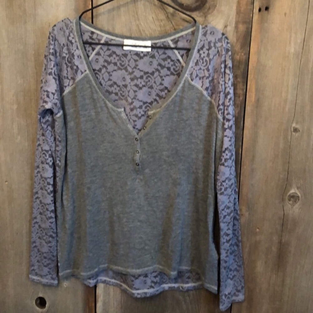 Abercrombie & Fitch Lace Long Sleeve Top in Gray Size Small Women’s